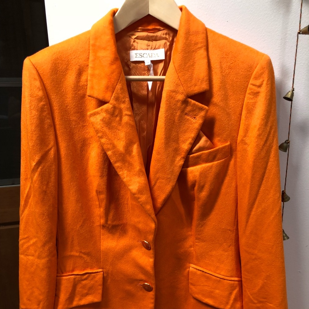 Escada bright orange blazer, like cashmere
